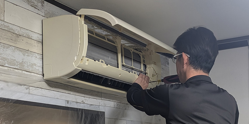 壁掛けエアコンクリーニング